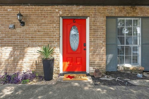 6-2300 Hancock Dr, Austin, TX, 78756-2542 | Card Image