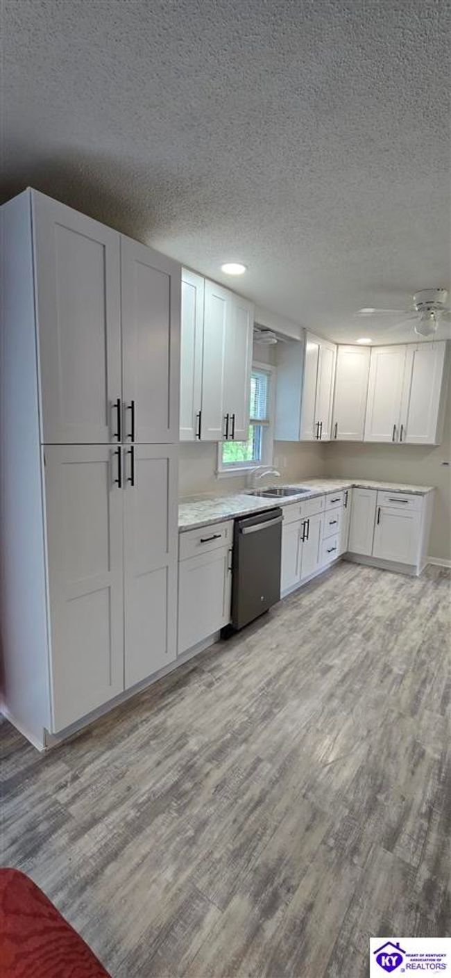 308 Atcher St, House other with 5 bedrooms, 3 bathrooms and null parking in Radcliff KY | Image 13