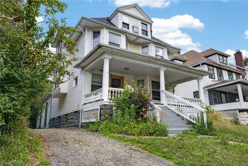 1901 Wadena St, East Cleveland, OH, 44112-4717 | Card Image