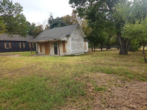200 S Main St, Joshua, TX, 76058-3303 | Card Image