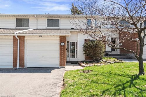 4-457 Woodview Road, Burlington, ON, L7N2Z9 | Card Image