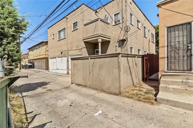 833 Cherry Ave, Condo with 0 bedrooms, 0 bathrooms and 5 parking in Long Beach CA | Image 7