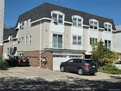 15-40 215th St, Bayside, NY, 11360 | Card Image