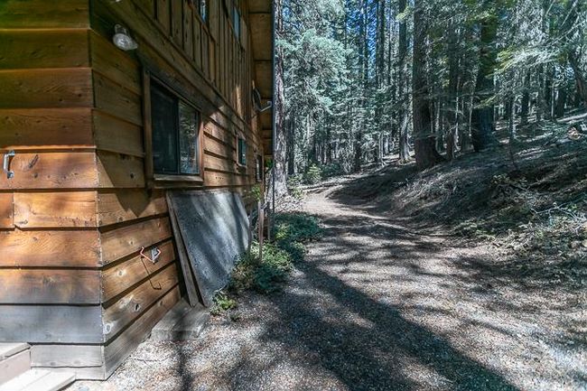 1529 Little Grass Valley Rd, House other with 3 bedrooms, 2 bathrooms and null parking in Strawberry Valley CA | Image 6