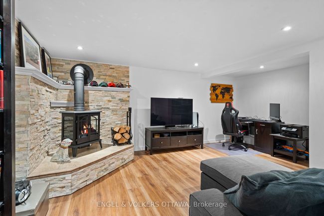 797 Hamlet Rd, House other with 2 bedrooms, 2 bathrooms and 2 parking in Ottawa ON | Image 28