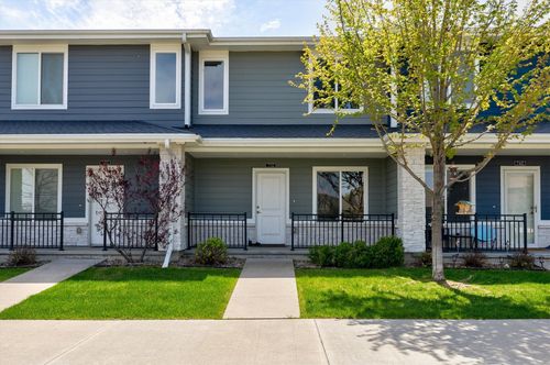 750 Se Westown Pkwy, Waukee, IA, 50263-7580 | Card Image