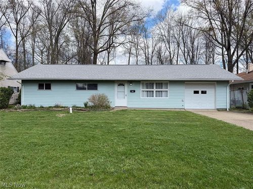 421 Linwood Dr, Alliance, OH, 44601-4830 | Card Image