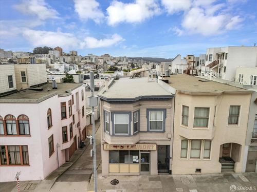 1733 Leavenworth Street, San Francisco, CA, 94109 | Card Image