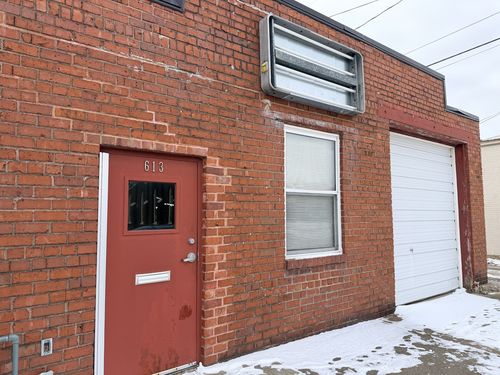 613 W Jefferson St, Ottawa, IL, 61350-2736 | Card Image