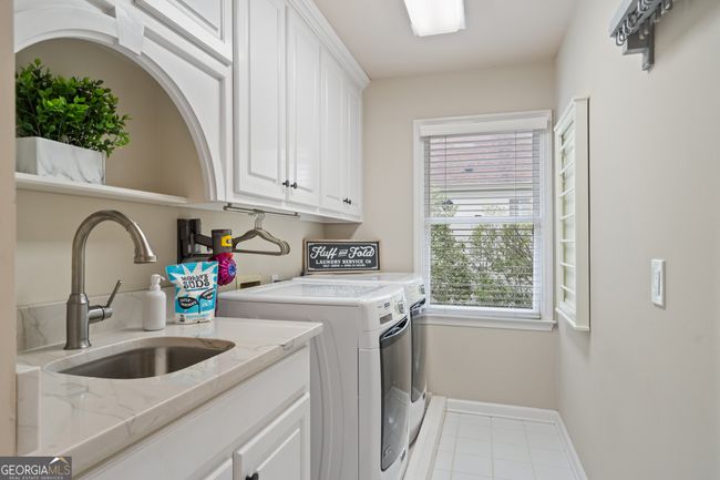 9985 High Falls Pointe, House other with 7 bedrooms, 5 bathrooms and 3 parking in Alpharetta GA | Image 46