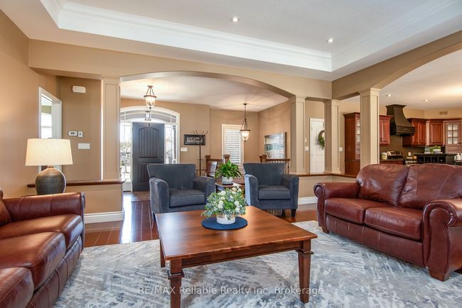24 Carriage Lane, House other with 3 bedrooms, 3 bathrooms and 6 parking in Bayfield ON | Image 13