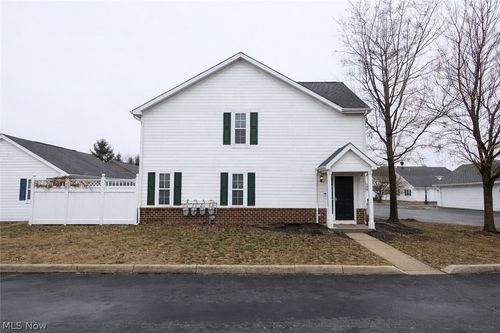 633 Lakeview Dr S, Grove City, OH, 43123-9352 | Card Image