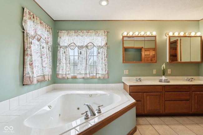 Primary Bathroom | Image 46