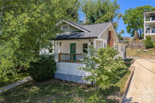26 Henrietta St, Asheville, NC, 28801-1316 | Card Image