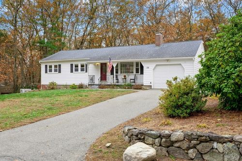28 Chestnut Hill Rd, Chelmsford, MA, 01824-1936 | Card Image