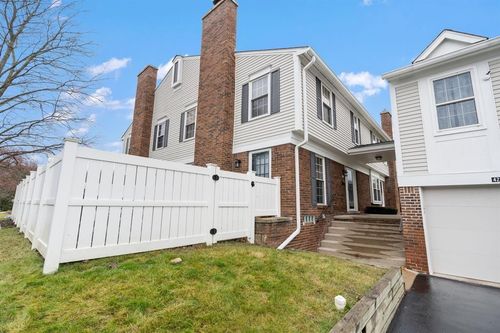 41778 Broquet Dr, Northville, MI, 48167-2402 | Card Image