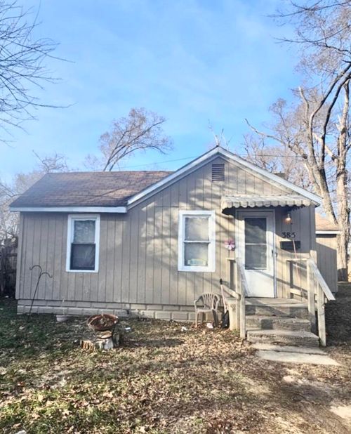 385 Parker Avenue, Benton Harbor, MI, 49022 | Card Image