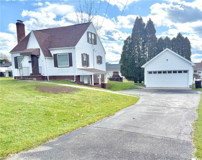 219 W Northview Ave, House other with 2 bedrooms, 2 bathrooms and 2 parking in Neshannock Twp PA | Image 1