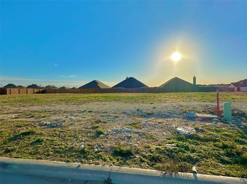 704 Broken Bow Ln, Cleburne, TX, 76033-4056 | Card Image