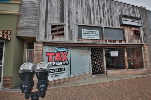 710 Ferry St, Martinez, CA, 94553-1624 | Card Image