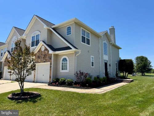 8 Saint Andrews Ct, WESTAMPTON, NJ, 08060-4721 | Card Image