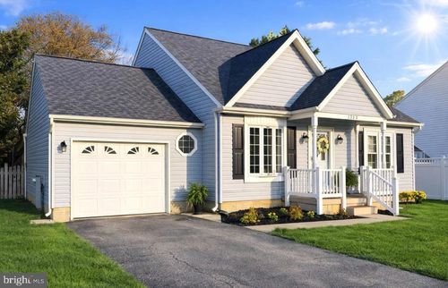 757 Sunnyfield Ln, BROOKLYN, MD, 21225-3364 | Card Image