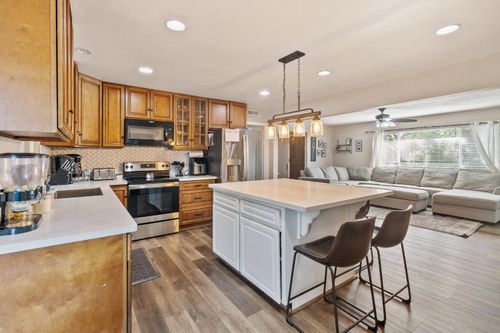 1408 Elisabeth Avenue, Escalon, CA, 95320 | Card Image