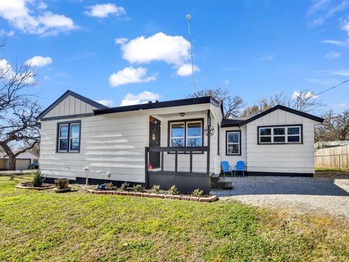 309 N Cedar St, Springtown, TX, 76082-2553 | Card Image