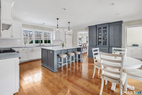 774 Fairfield Woods Rd, Fairfield, CT, 06825-2723 | Card Image