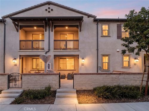 2815 E Berry Loop Privado, Ontario, CA, 91761-3020 | Card Image