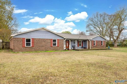 520 Kimberly St, Albertville, AL, 35950-1406 | Card Image