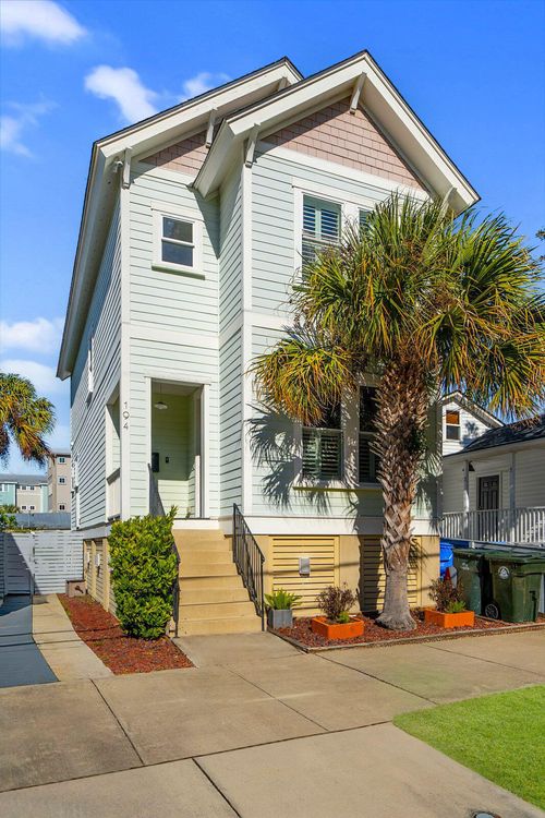 194 Fishburne St, Charleston, SC, 29403-4752 | Card Image