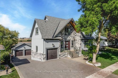 22 E John St, Cookstown, ON, L0L1L0 | Card Image