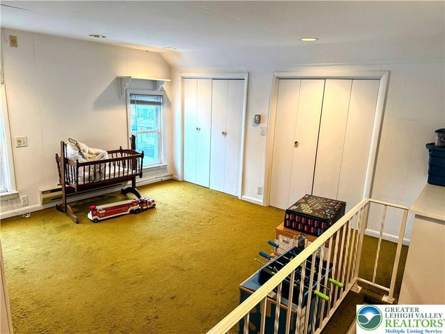 213 E Main St, House other with 4 bedrooms, 2 bathrooms and null parking in Pen Argyl PA | Image 24