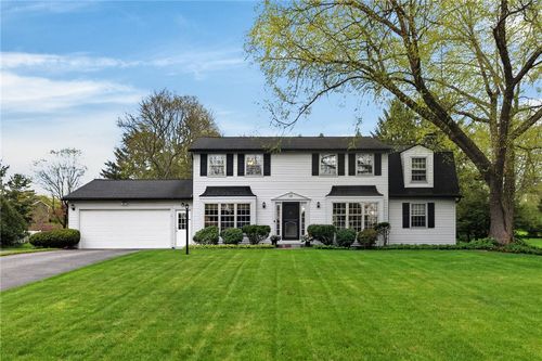 15 Brookshire Ln, Penfield, NY, 14526-1613 | Card Image