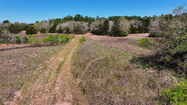 5611 S Us Highway 77, Home with 0 bedrooms, 0 bathrooms and null parking in Warda TX | Image 26
