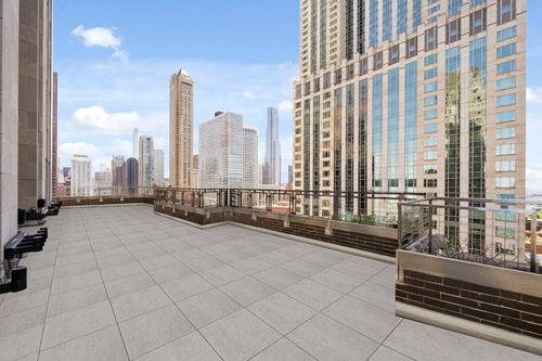 apt-22a-159 E Walton Pl, Chicago, IL, 60611-1996 | Card Image