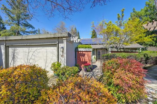8931 Bluff Ln, Fair Oaks, CA, 95628-6458 | Card Image