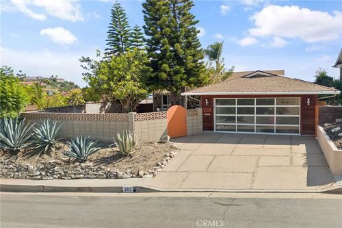 203 Calle Cortez, San Clemente, CA, 92672 | Card Image