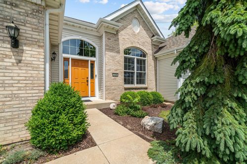 730 Trent Ln, Loves Park, IL, 61111-8956 | Card Image