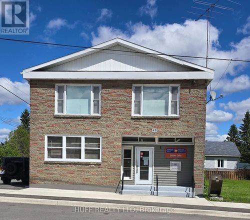 {{alt}} | Card Image