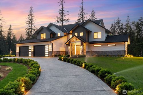 18217 56th St Ne, Snohomish, WA, 98290-4559 | Card Image