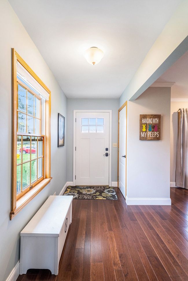2352 Stepping Stone Pass, House other with 4 bedrooms, 3 bathrooms and null parking in Flushing MI | Image 4