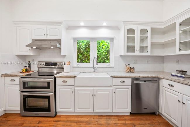 1015 Catalonia Ave, House other with 3 bedrooms, 3 bathrooms and null parking in Coral Gables FL | Image 32