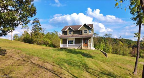 17583 Davis Ridge Rd, Caldwell, OH, 43724-7502 | Card Image