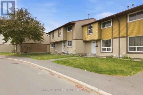 82-2570 Southvale Cres, Ottawa, ON, K1B5B7 | Card Image