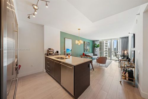 1908-55 Se 6th St, Miami, FL, 33131-2564 | Card Image