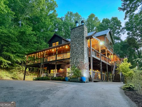 135 Bandit Ln, Blue Ridge, GA, 30513-5633 | Card Image