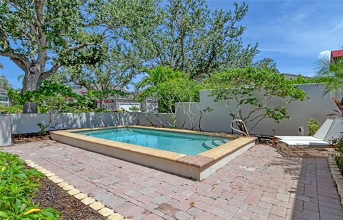 14-3427 Winding Oaks Dr, LONGBOAT KEY, FL, 34228-4129 | Card Image