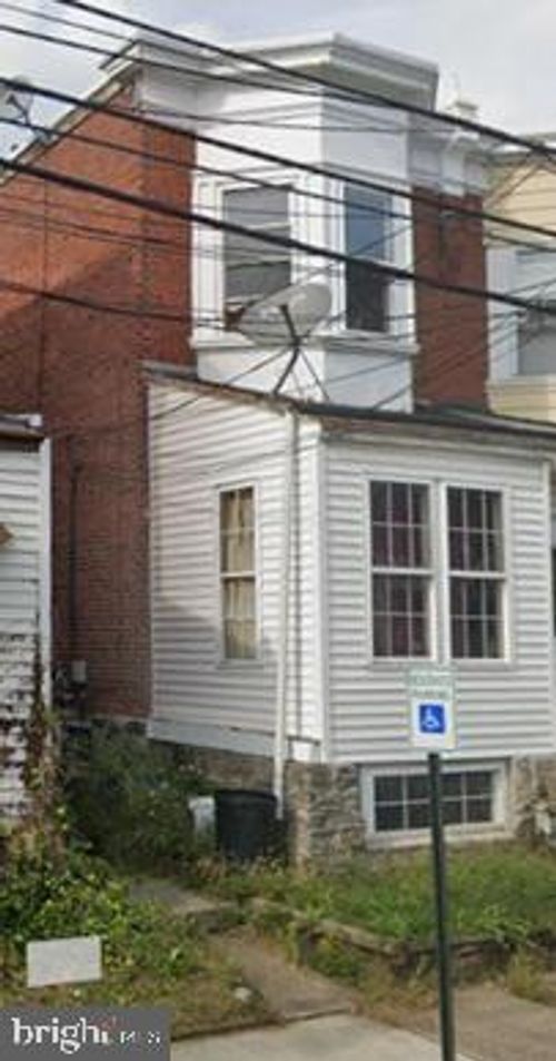 633 Columbia Ave, DARBY, PA, 19023-2510 | Card Image